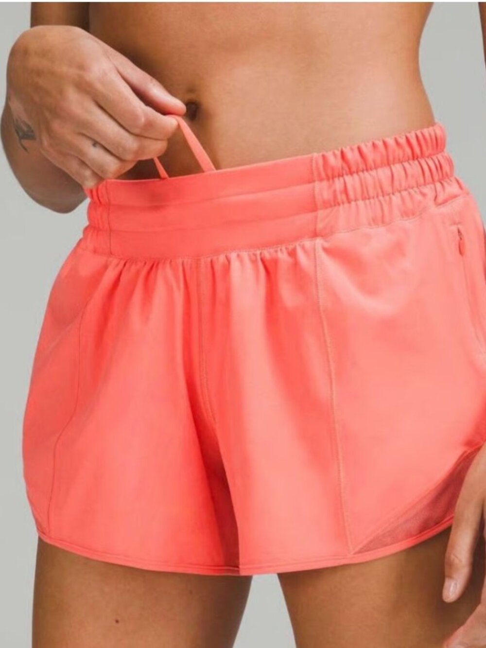 Lululemon Bright Peach Hotty Hot Shorts , 4" inseam, Sz 4
